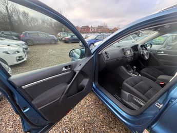 Volkswagen Tiguan MATCH TDI BLUEMOTION TECH 4MOTION DSG