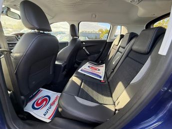 Peugeot 2008 E-HDI ALLURE