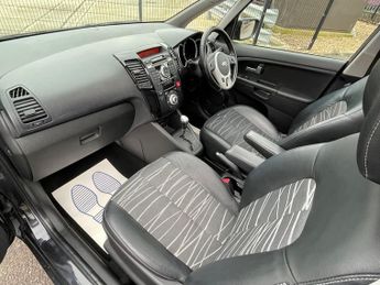 Kia Venga 1.6 3 MPV 5dr Petrol Auto Euro 5 (Sat Nav) (123 bhp)