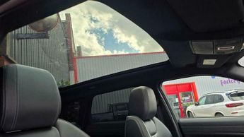 Land Rover Range Rover Evoque 2.0 TD4 HSE Dynamic SUV 5dr Diesel Auto 4WD Euro 6 (s/s) (180 ps