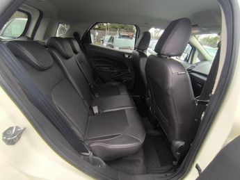 Ford ECOSPORT TITANIUM