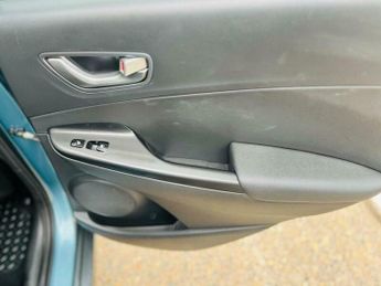 Hyundai KONA 64kWh Premium SE Auto 5dr (7kW Charger)