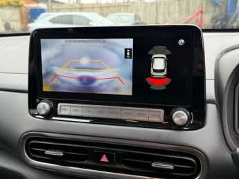 Hyundai KONA 64kWh Premium Auto 5dr (10.5kW Charger)