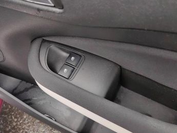 Vauxhall ADAM 1.2 16v JAM Hatchback 3dr Petrol Manual Euro 5 (70 ps)