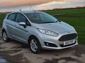 Ford Fiesta 1.0T EcoBoost Zetec Euro 5 (s/s) 5dr