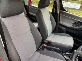 Skoda Roomster 1.2 TSI S MPV 5dr Petrol DSG Euro 5 (105 ps)