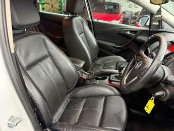 Vauxhall Astra 2.0 CDTi Elite Sports Tourer Euro 5 (s/s) 5dr