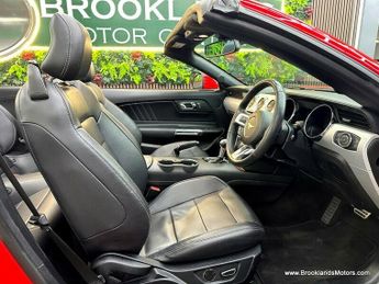 Ford Mustang GT [3X SERVICES, SAT NAV, LEATHER, HEATED/COOLING SEATS & REVERS