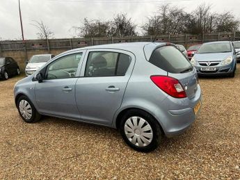 Vauxhall Corsa 1.4i 16v Club 5dr