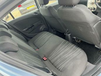 Vauxhall Corsa 1.4i 16v Club 5dr