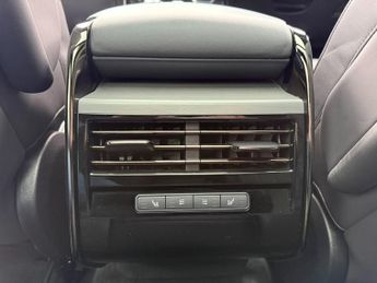 Land Rover Range Rover Sport DYNAMIC SE