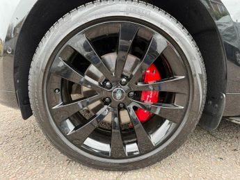 Land Rover Range Rover Sport DYNAMIC SE