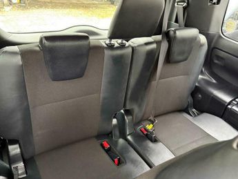 Toyota Noah HYBRID 7????WXB VERSION LEATHER????UBER XL