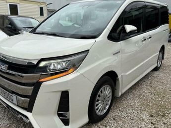 Toyota Noah HYBRID 7????WXB VERSION LEATHER????UBER XL