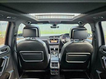 Volkswagen Tiguan 2.0 TDI R-Line Tech SUV 5dr Diesel DSG 4Motion Euro 6 (s/s) (190