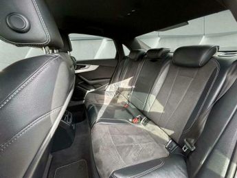 Audi A4 2.0 TDI ultra S line S Tronic Euro 6 (s/s) 4dr