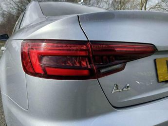 Audi A4 2.0 TDI ultra S line S Tronic Euro 6 (s/s) 4dr
