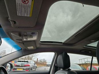 Kia Sportage 1.7 CRDi EcoDynamics 2 2WD Euro 5 (s/s) 5dr