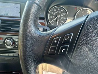 BMW 3 SERIES 2.0 318i SE Business Edition Steptronic Euro 5 4dr