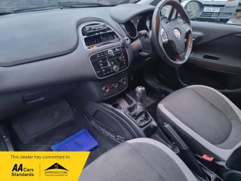 Fiat Punto 1.4 EASY D/LOGIC