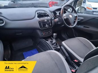 Fiat Punto 1.4 EASY D/LOGIC
