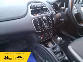 Fiat Punto 1.4 EASY D/LOGIC