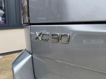 Volvo XC90 2.4 D5 R-Design Geartronic AWD 5dr