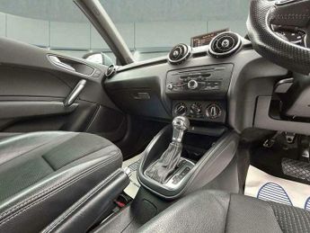 Audi A1 1.4 TFSI S line S Tronic Euro 5 (s/s) 3dr