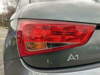 Audi A1 1.4 TFSI S line S Tronic Euro 5 (s/s) 3dr