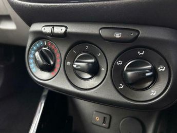 Vauxhall Corsa 1.4i SE Auto Euro 6 5dr