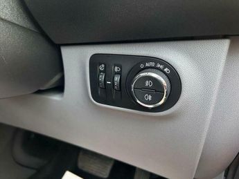 Vauxhall Corsa 1.4i SE Auto Euro 6 5dr