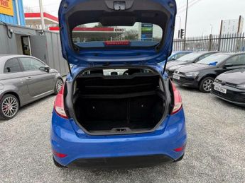Ford Fiesta 1.0T EcoBoost Zetec Euro 5 (s/s) 3dr