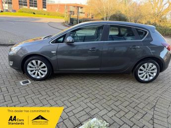 Vauxhall Astra 1.6 16v SE Hatchback 5dr Petrol Auto Euro 5 (115 ps)
