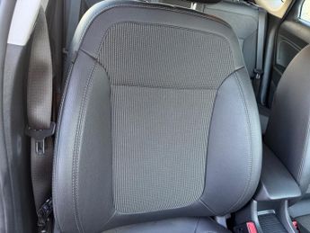 Vauxhall Astra 1.6 16v SE Hatchback 5dr Petrol Auto Euro 5 (115 ps)