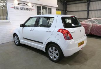 Suzuki Swift GLX 105