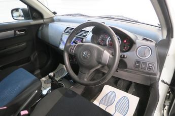 Suzuki Swift GLX 105