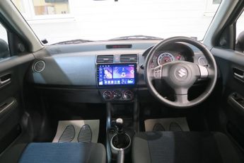 Suzuki Swift GLX 105