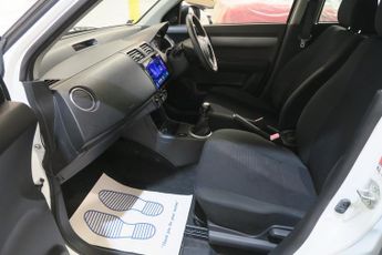 Suzuki Swift GLX 105