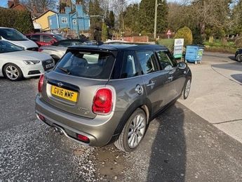 MINI Mini COOPER SD-MANUAL-SAT NAVIGATION-VERY SOUGHT AFTER VEHICLE IN MET