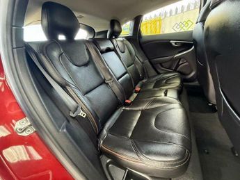 Volvo V40 1.6 D2 Lux Nav Powershift Euro 5 (s/s) 5dr