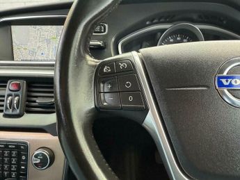 Volvo V40 1.6 D2 Lux Nav Powershift Euro 5 (s/s) 5dr