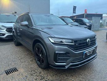 Volkswagen Touareg 3.0 TDI V6 R-Line Tech Tiptronic 4Motion Euro 6 (s/s) 5dr
