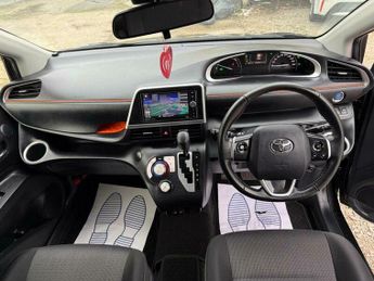 Toyota  7 ???? hybrid 2????automatic UBER ACCEPT XL