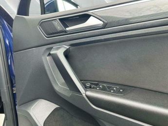 Volkswagen Tiguan 1.5 TSI EVO SEL DSG Euro 6 (s/s) 5dr