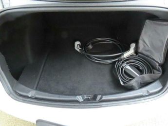 Tesla Model 3 Standard Range Plus Auto RWD 4dr