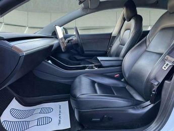 Tesla Model 3 Standard Range Plus Auto RWD 4dr