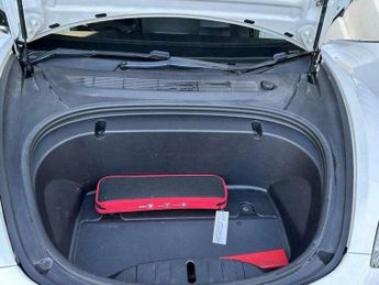 Tesla Model 3 Standard Range Plus Auto RWD 4dr