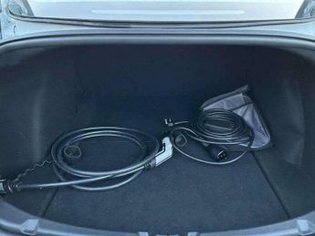 Tesla Model 3 Standard Range Plus Auto RWD 4dr