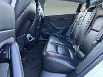 Tesla Model 3 Standard Range Plus Auto RWD 4dr