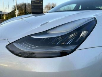 Tesla Model 3 Standard Range Plus Auto RWD 4dr